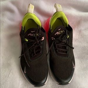Nike air270